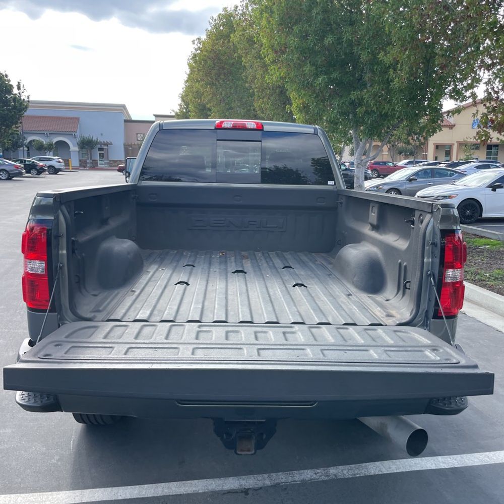 2018 GMC Sierra 2500HD Denali
