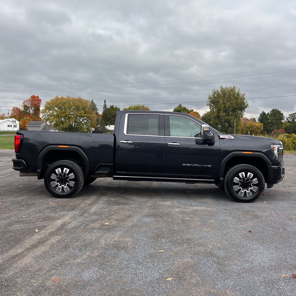 2024 GMC Sierra 2500 Denali