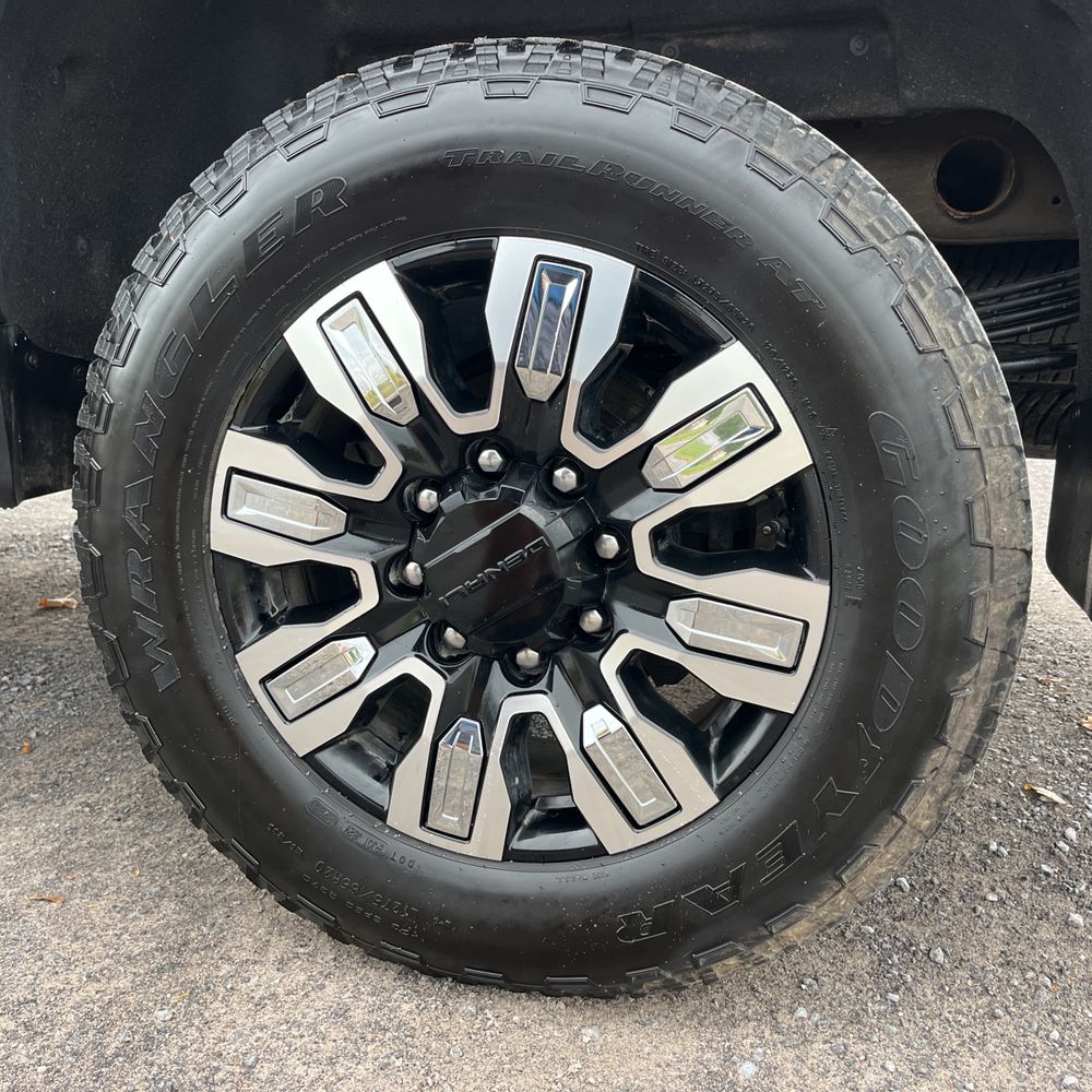 2024 GMC Sierra 2500 Denali
