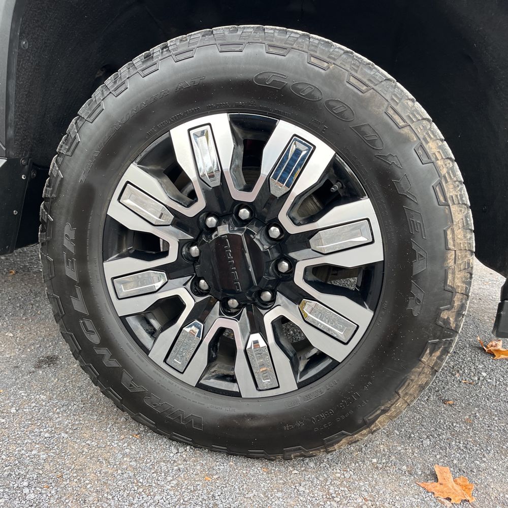 2024 GMC Sierra 2500 Denali