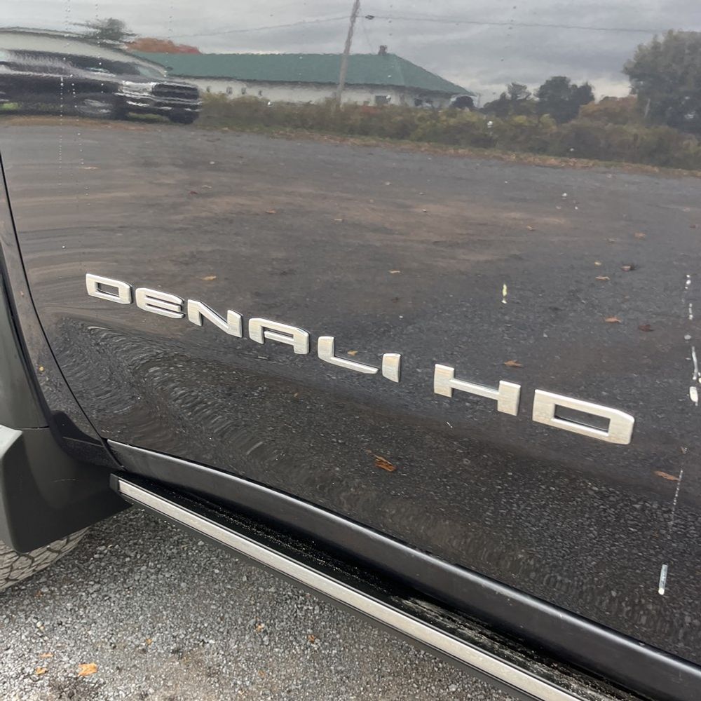 2024 GMC Sierra 2500 Denali