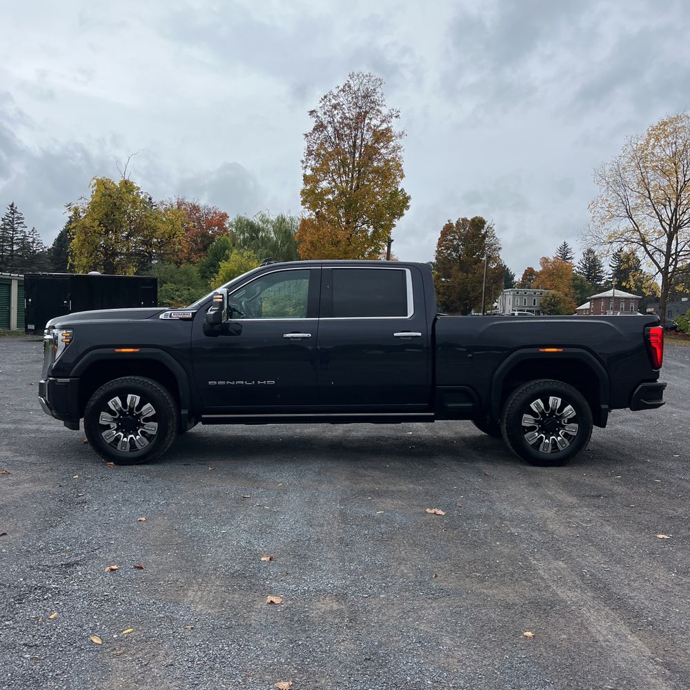 2024 GMC Sierra 2500 Denali
