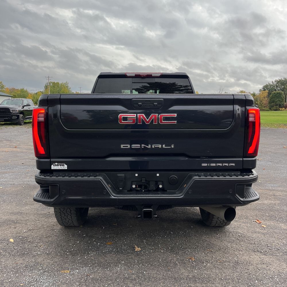 2024 GMC Sierra 2500 Denali