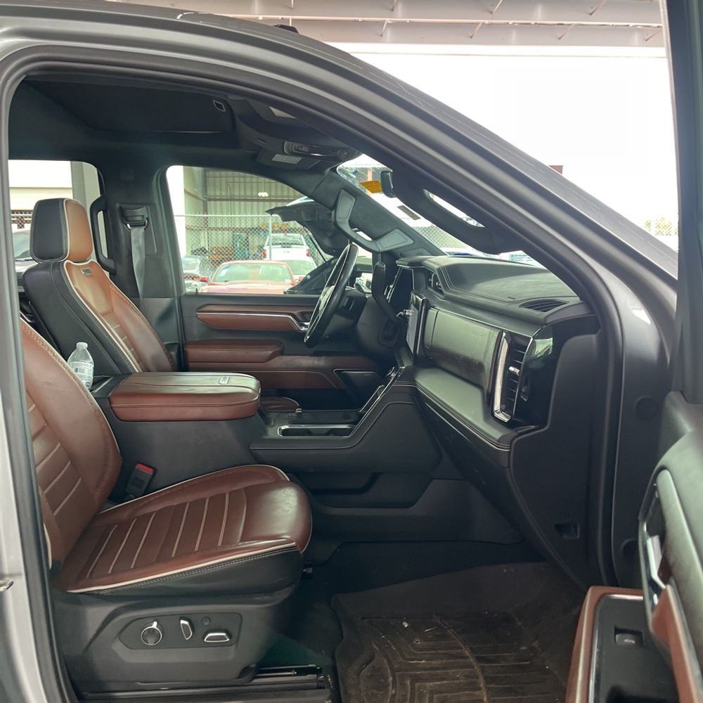 2024 GMC Sierra 2500HD Denali Ultimate