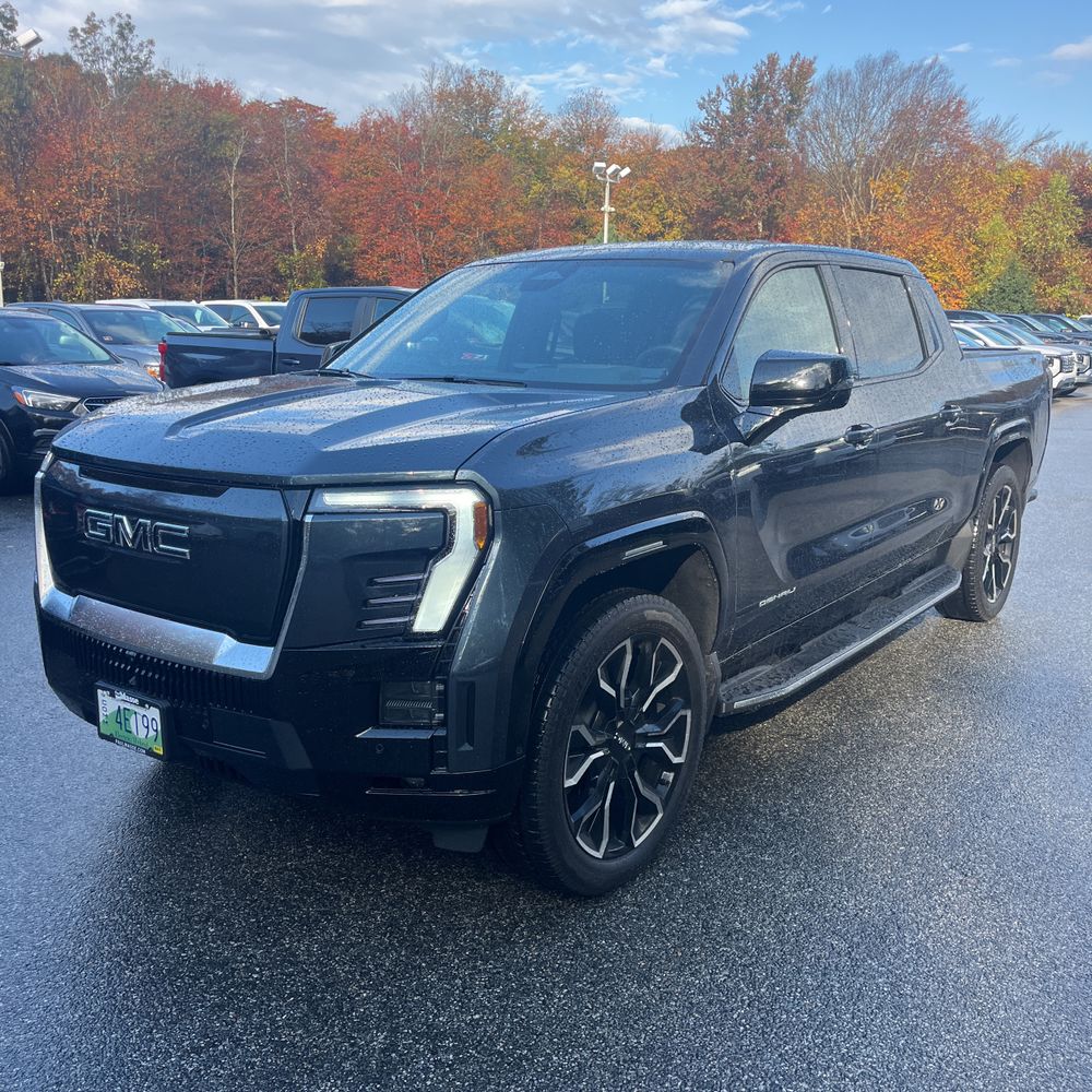 2025 GMC Sierra EV Denali Max Range