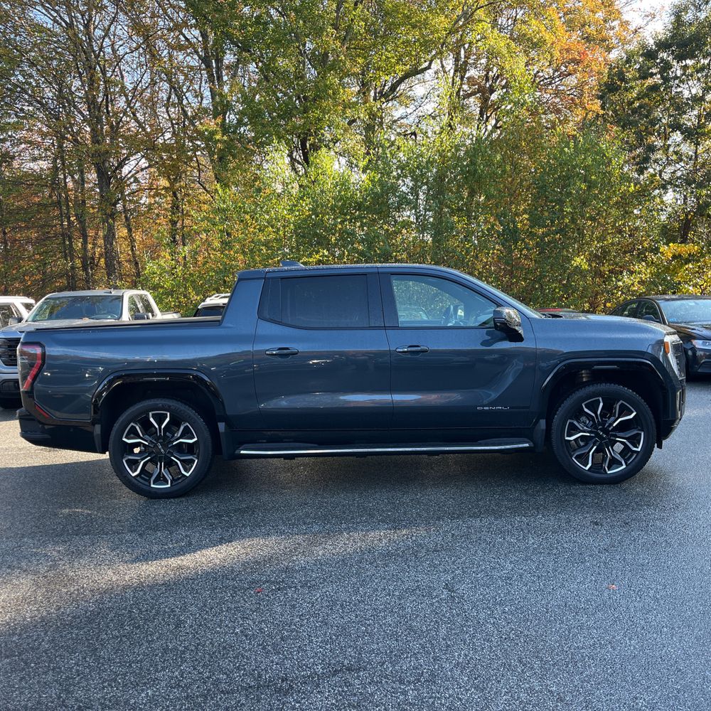 2025 GMC Sierra EV Denali Max Range
