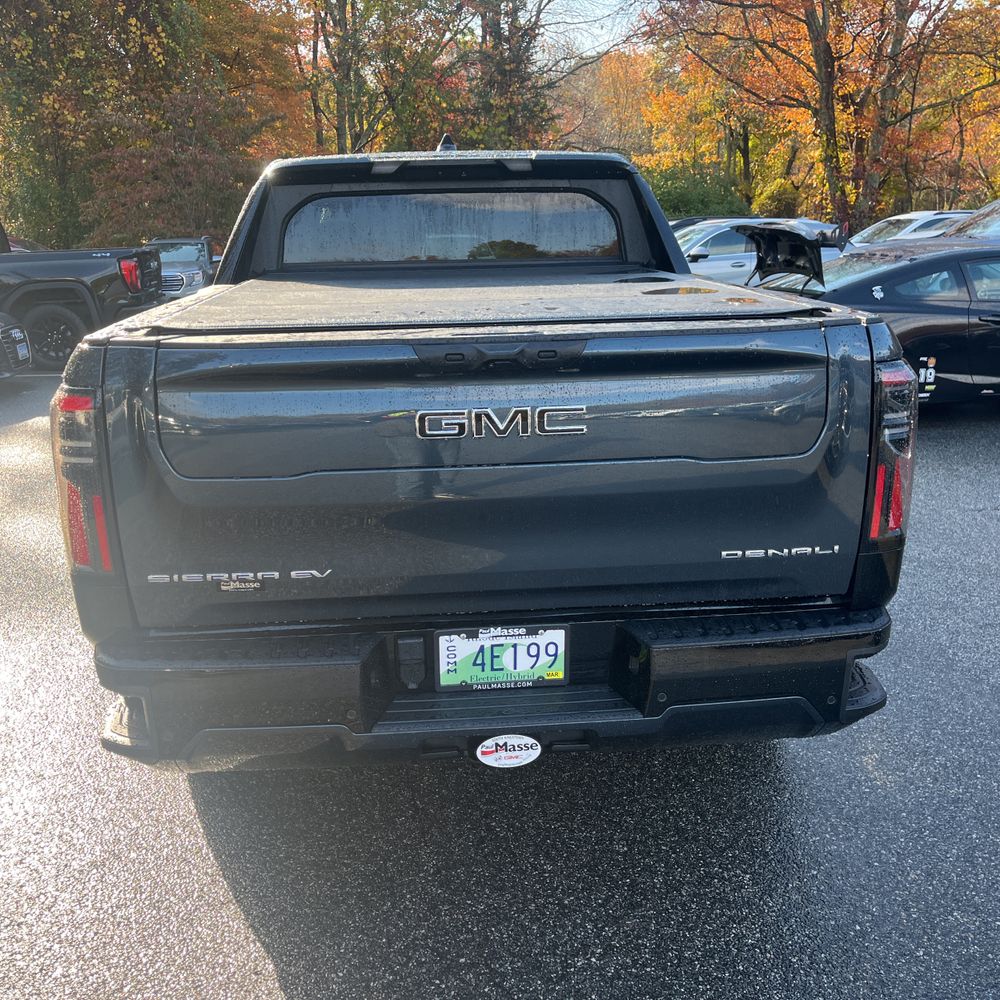 2025 GMC Sierra EV Denali Max Range