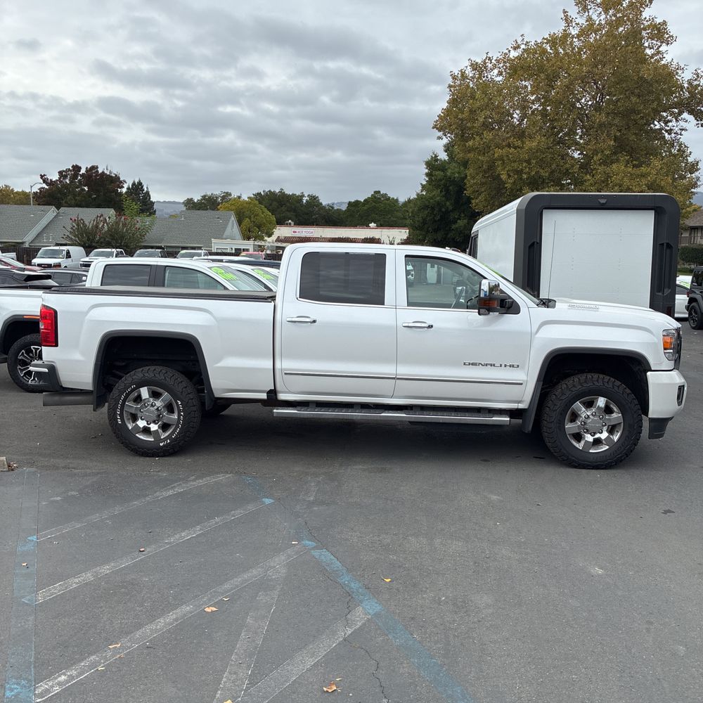2019 GMC Sierra 3500HD Denali