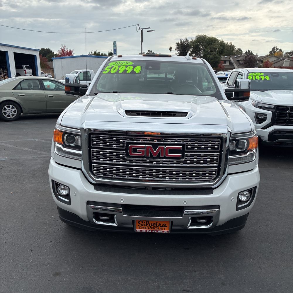 2019 GMC Sierra 3500HD Denali