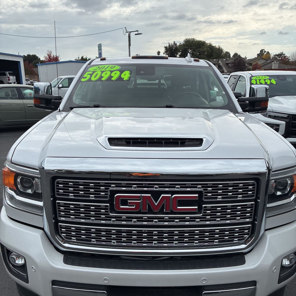 2019 GMC Sierra 3500HD Denali