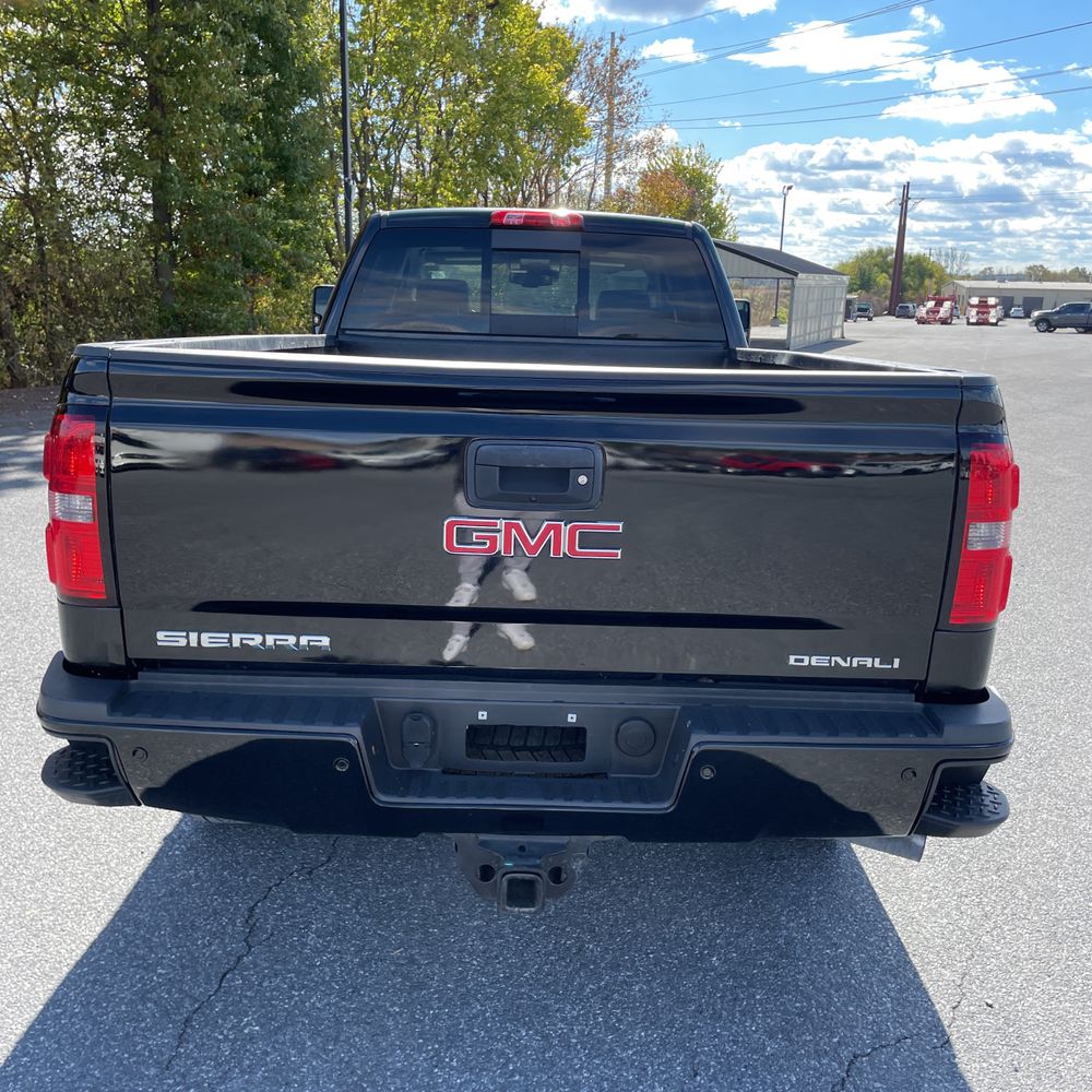 2016 GMC Sierra 3500HD Denali