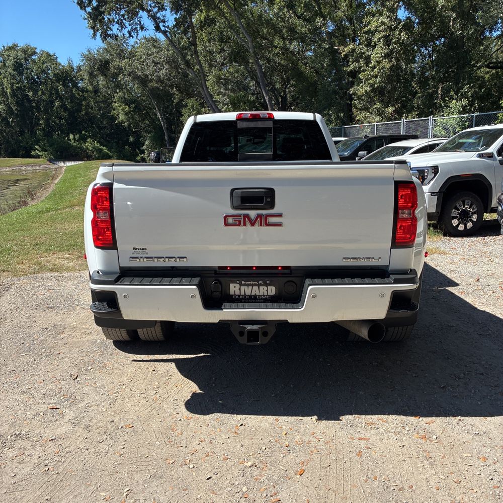 2018 GMC Sierra 3500HD Denali