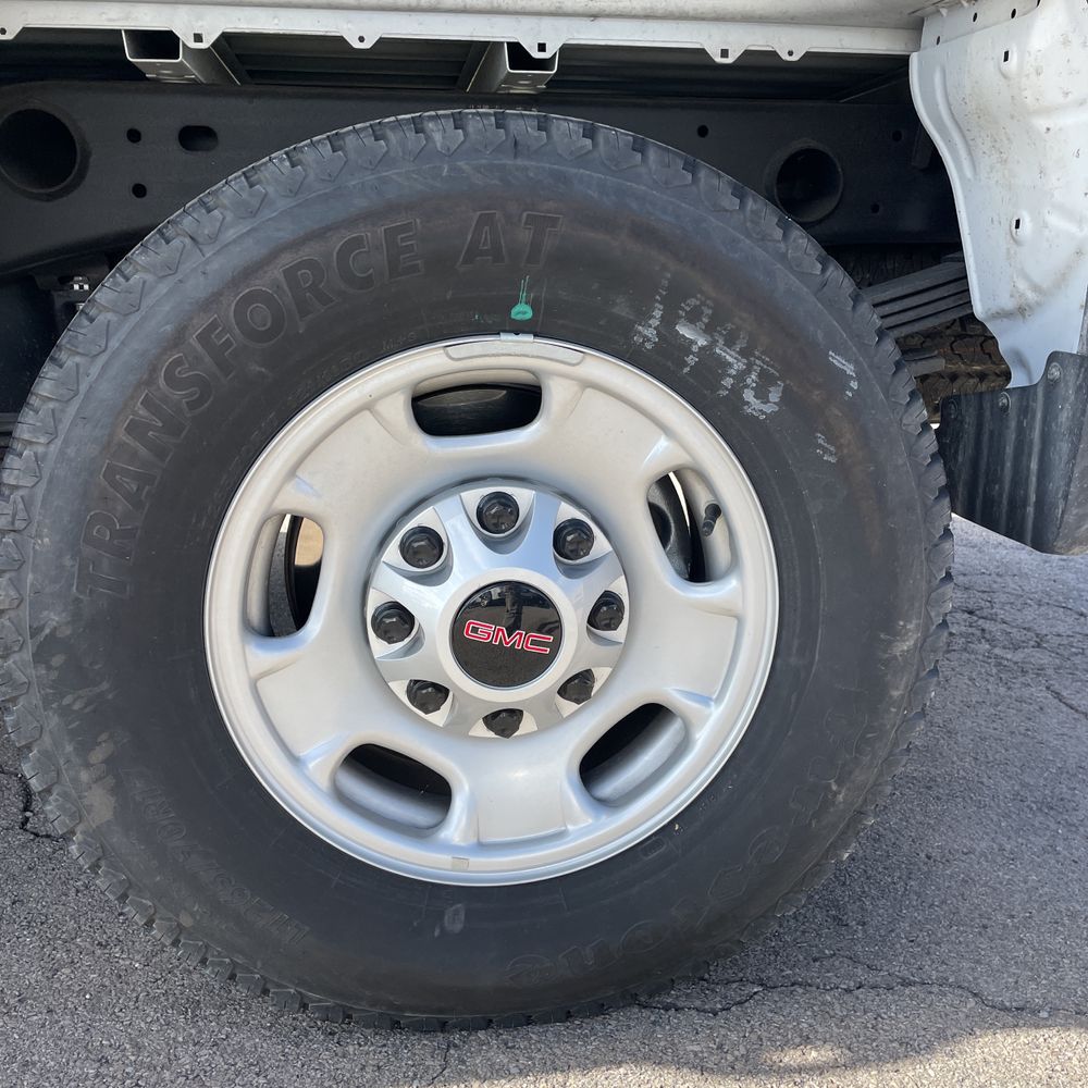 2024 GMC Sierra 2500 Pro