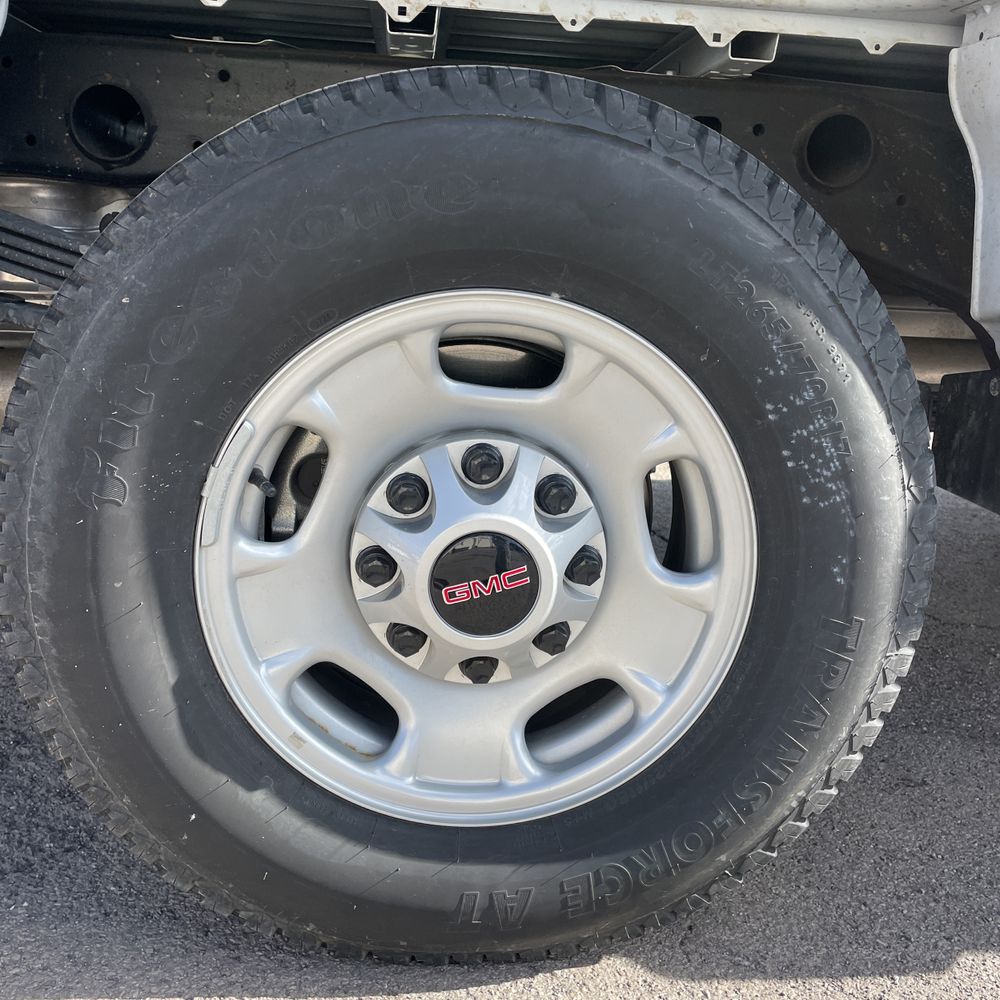 2024 GMC Sierra 2500 Pro