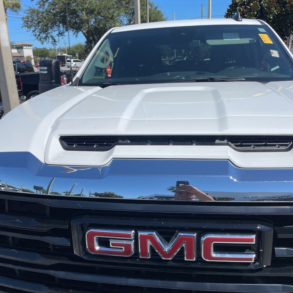 2024 GMC Sierra 2500HD Pro