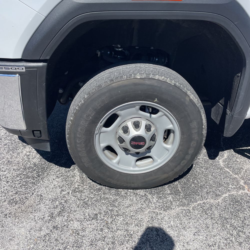 2024 GMC Sierra 2500HD Pro