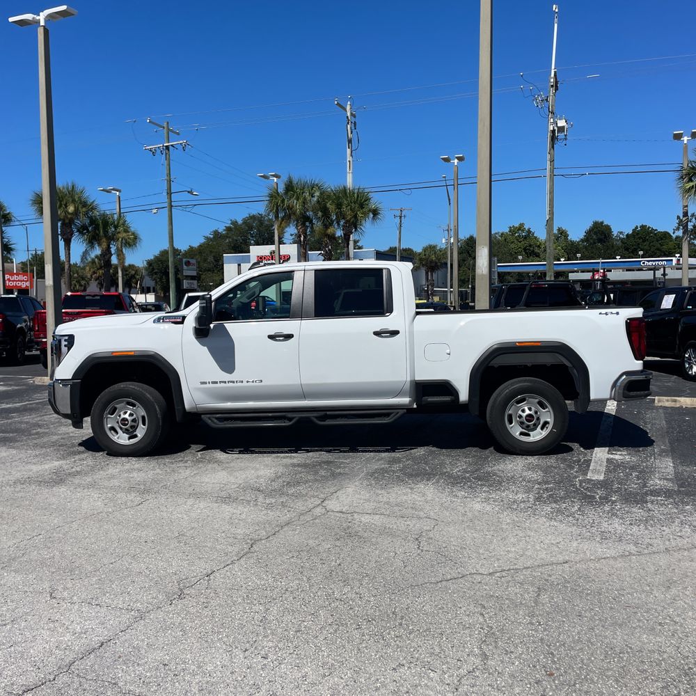 2024 GMC Sierra 2500HD Pro