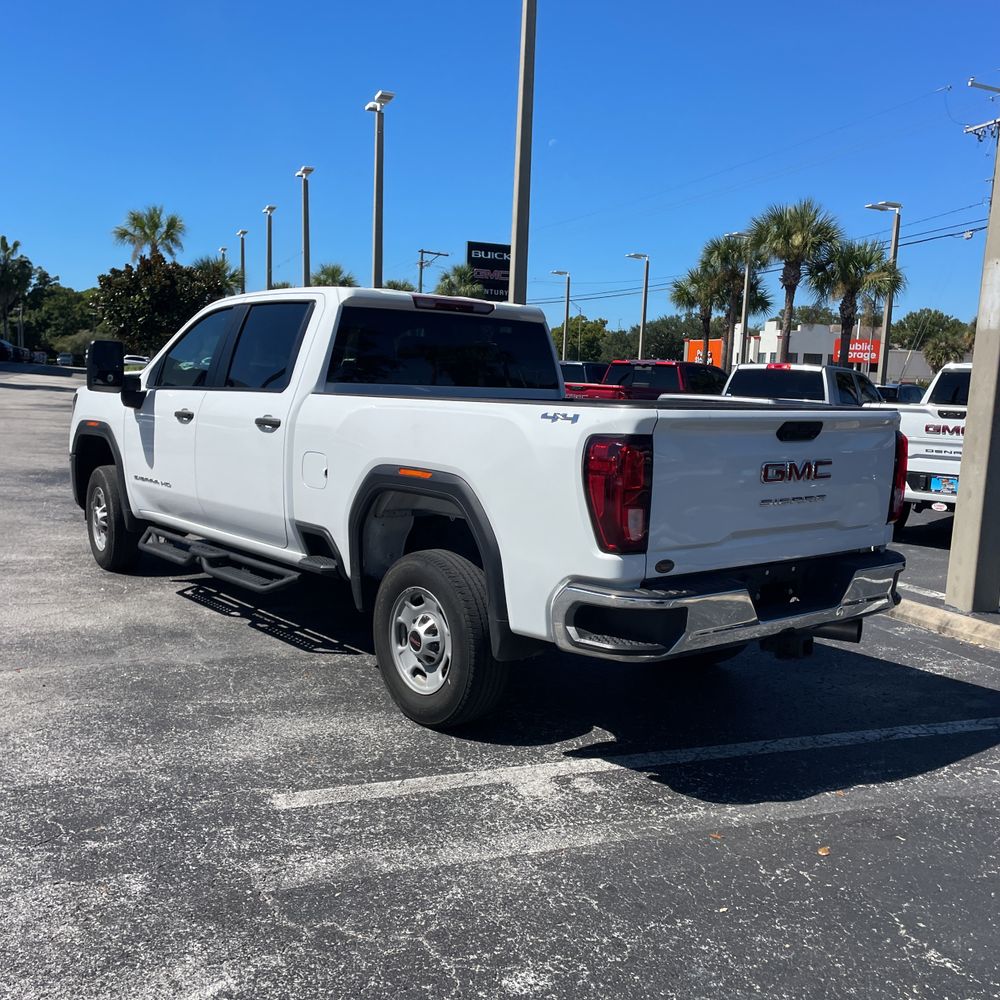 2024 GMC Sierra 2500HD Pro