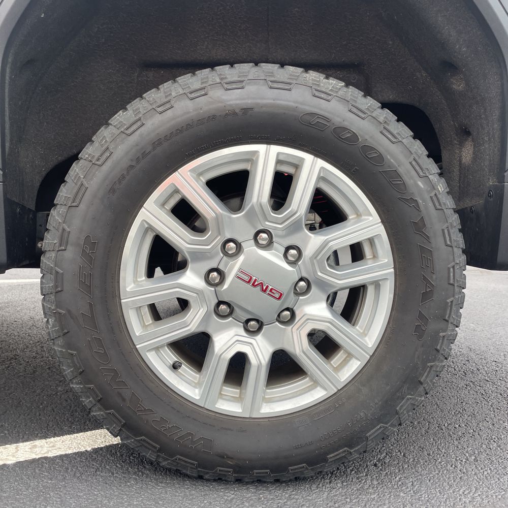 2023 GMC Sierra 2500HD SLT