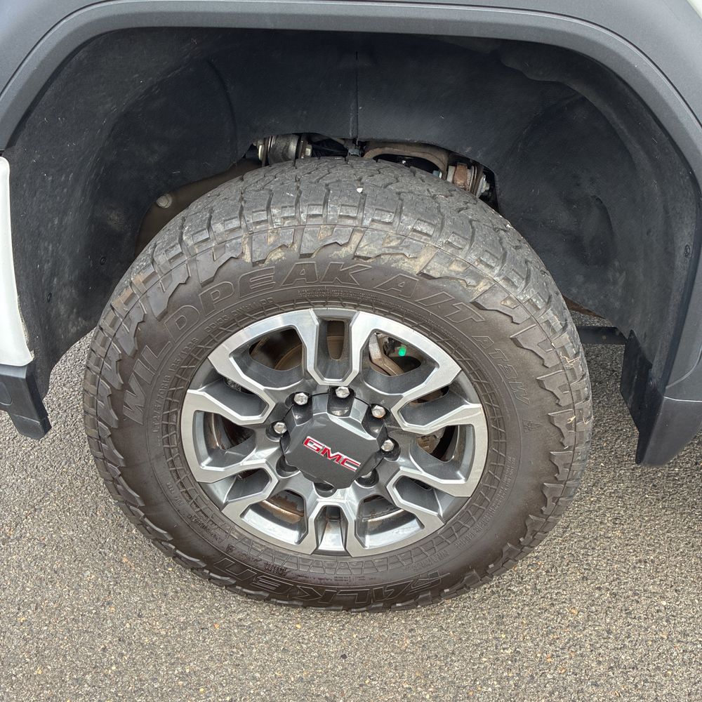 2023 GMC Sierra 2500HD AT4
