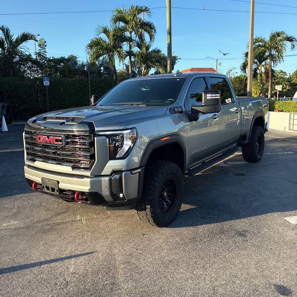 2024 GMC Sierra 2500HD AT4