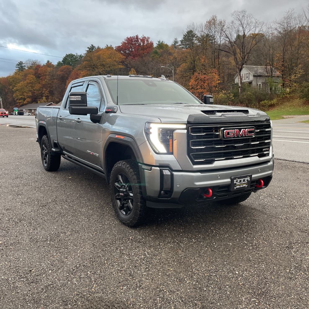 2024 GMC Sierra 2500 AT4