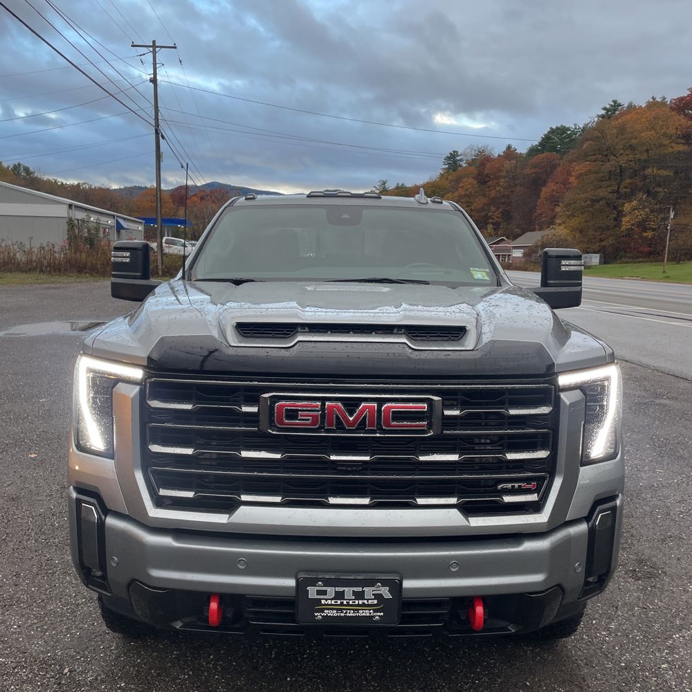2024 GMC Sierra 2500 AT4