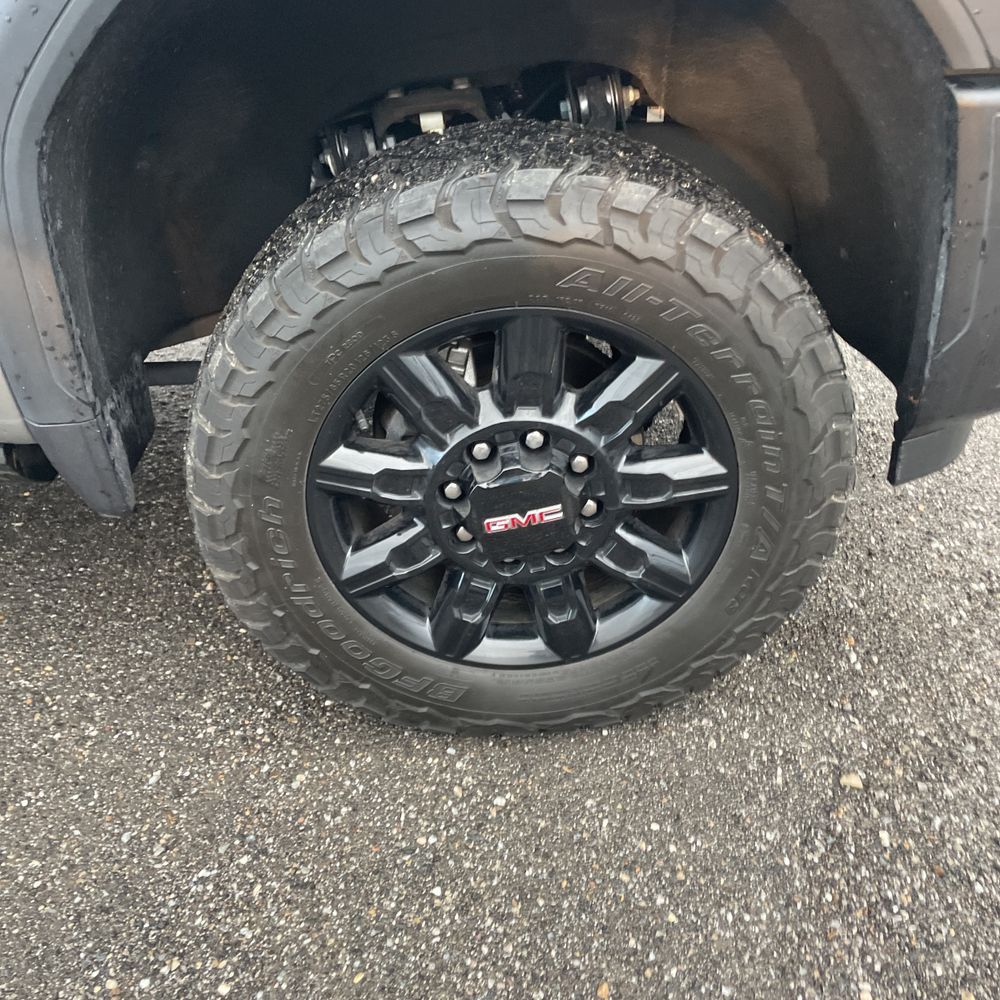 2024 GMC Sierra 2500 AT4