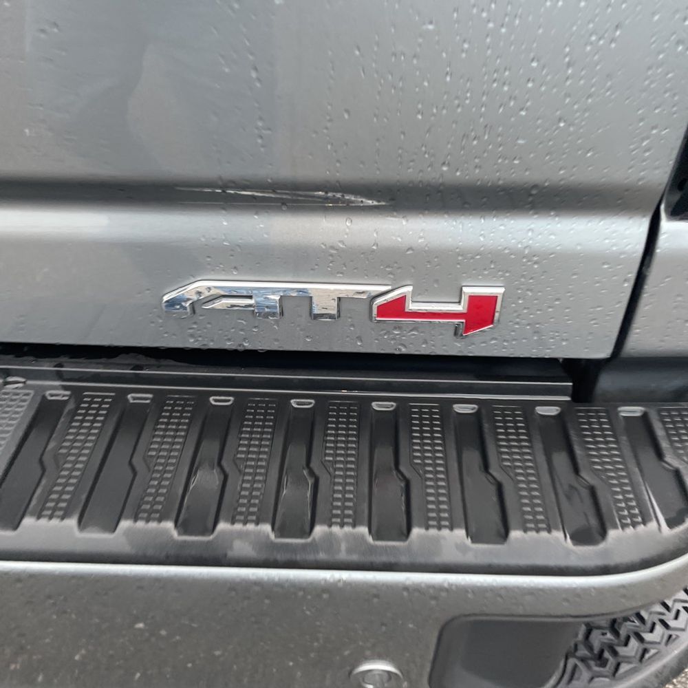 2024 GMC Sierra 2500 AT4