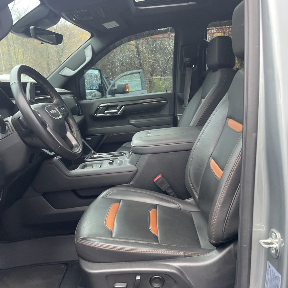 2024 GMC Sierra 2500 AT4