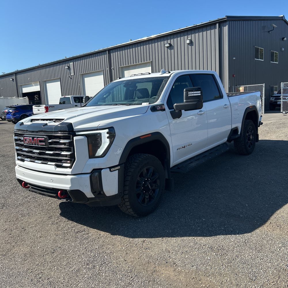 2024 GMC Sierra 2500 AT4