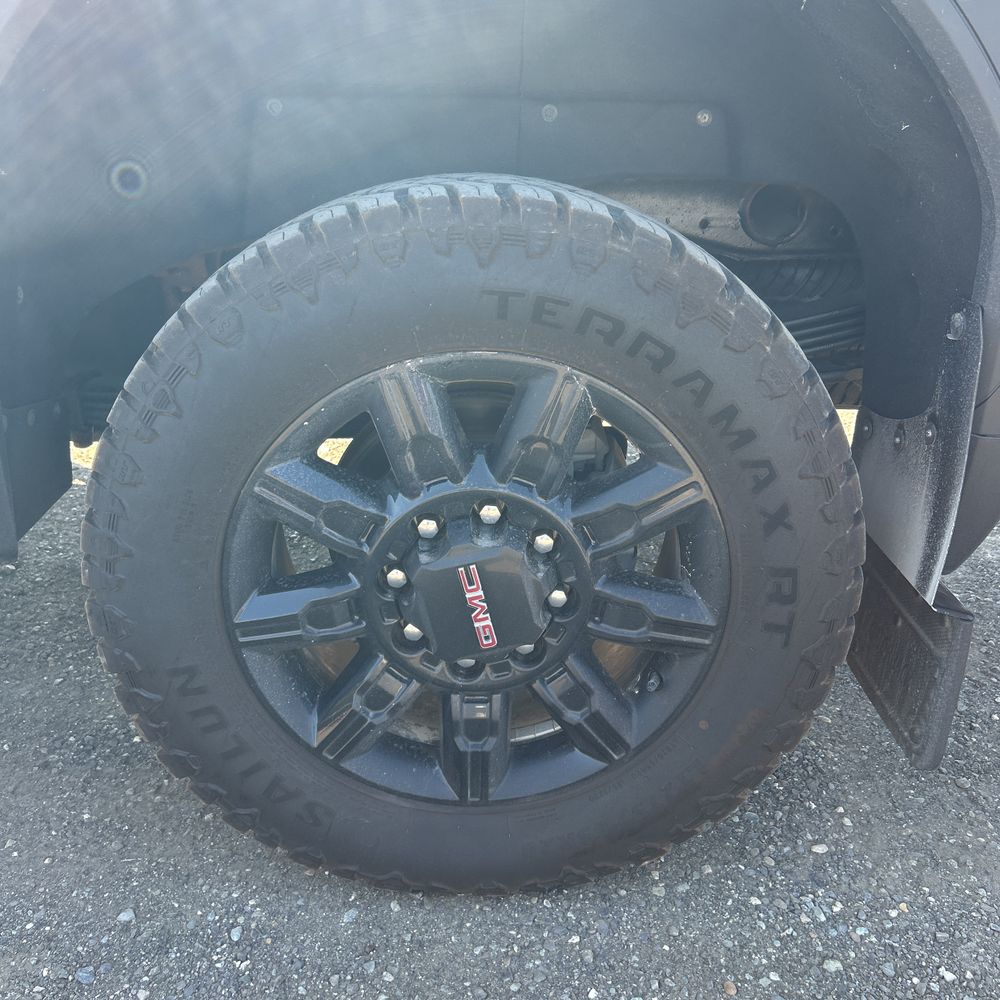 2024 GMC Sierra 2500 AT4