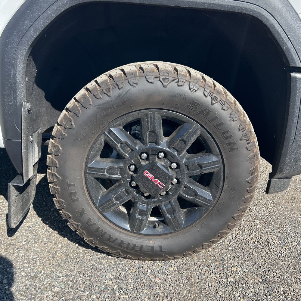 2024 GMC Sierra 2500 AT4