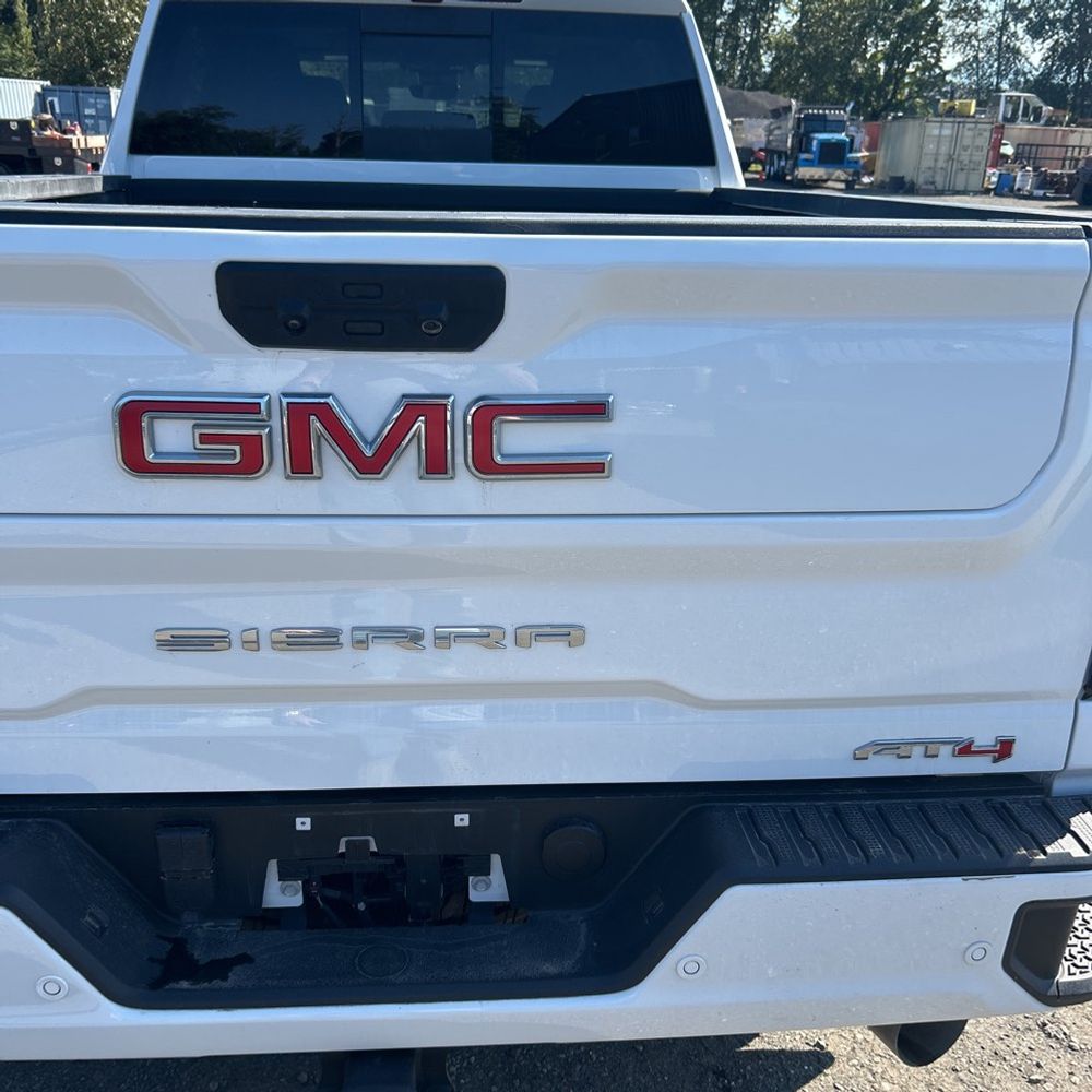 2024 GMC Sierra 2500 AT4
