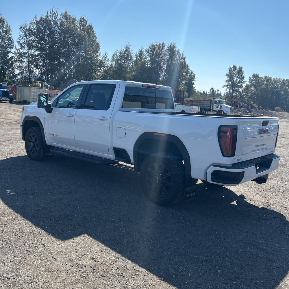 2024 GMC Sierra 2500 AT4