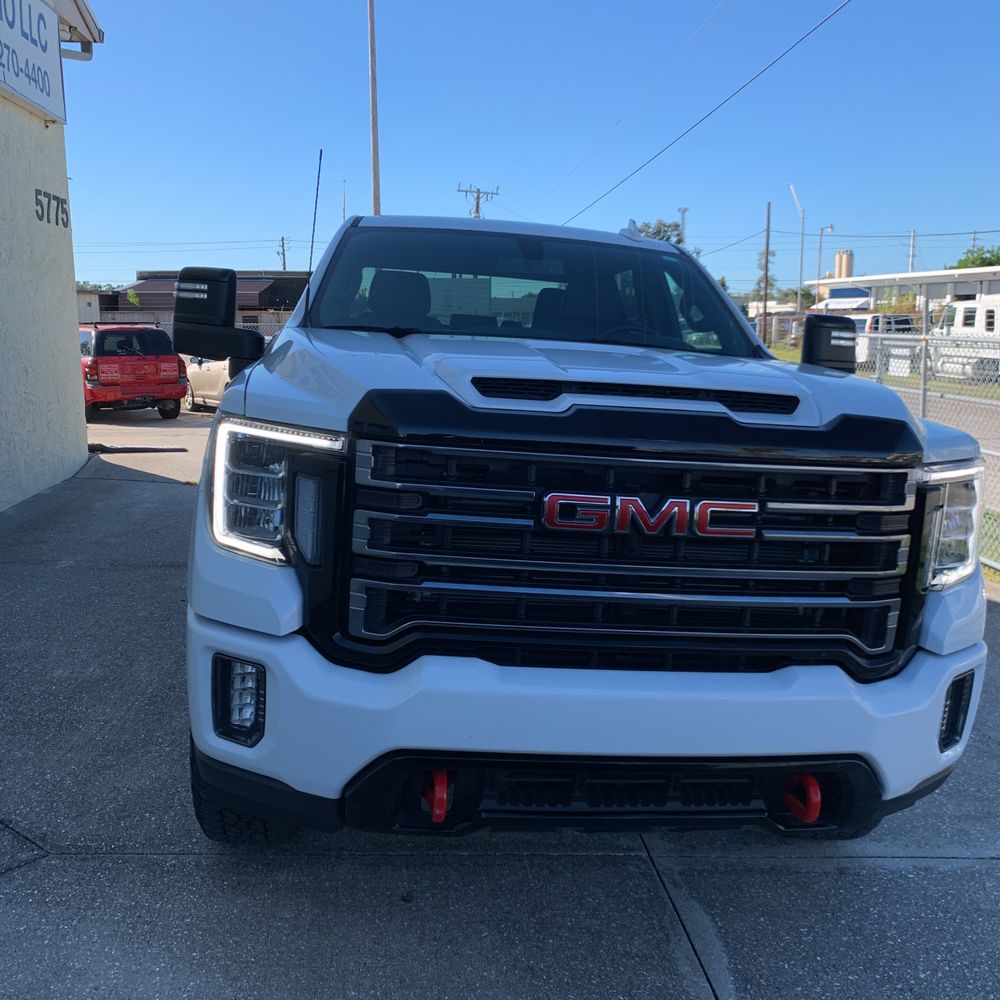 2023 GMC Sierra 2500HD AT4