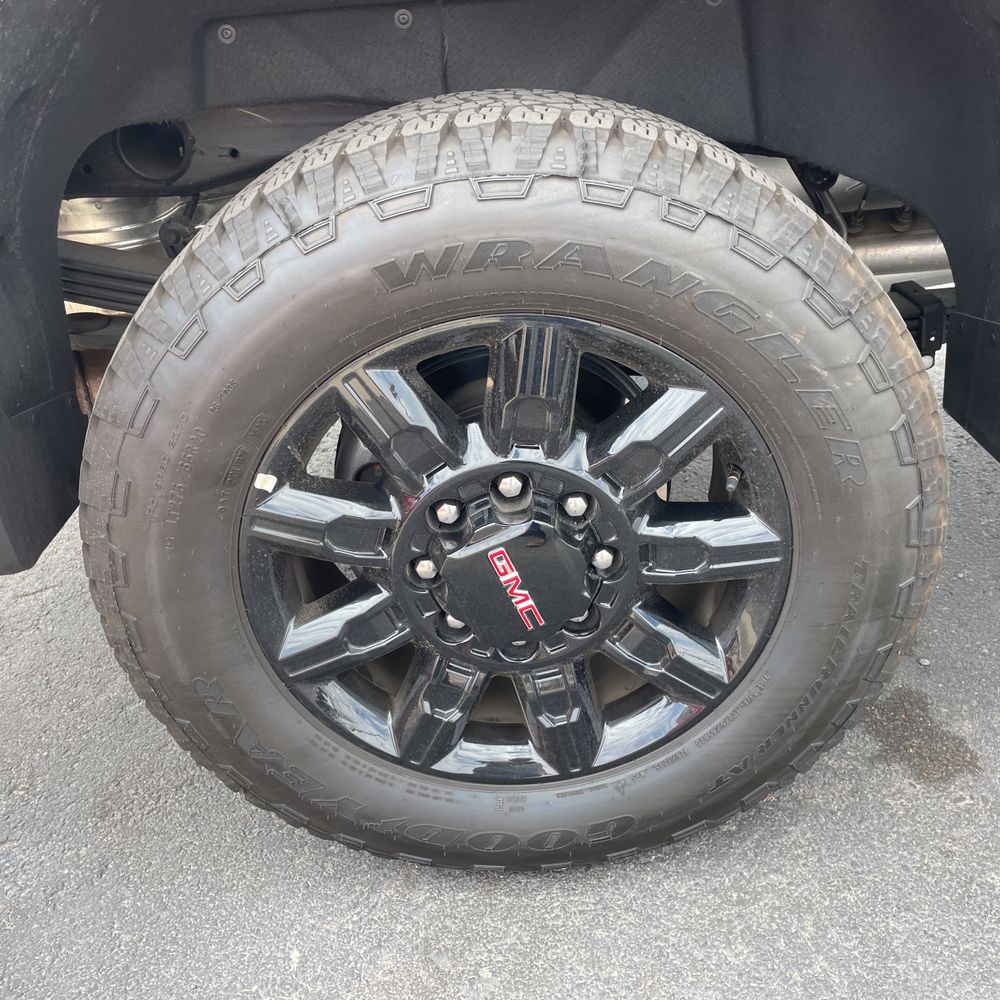 2024 GMC Sierra 2500HD AT4