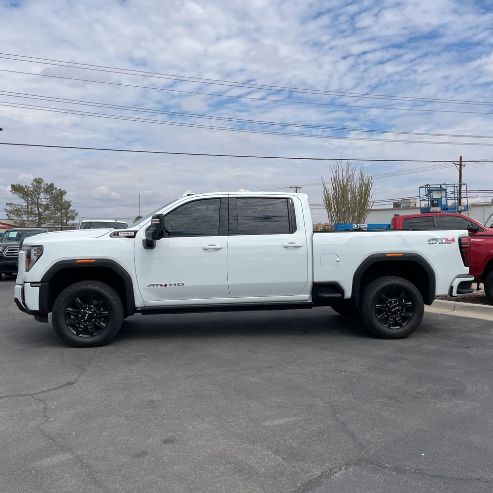 2024 GMC Sierra 2500HD AT4