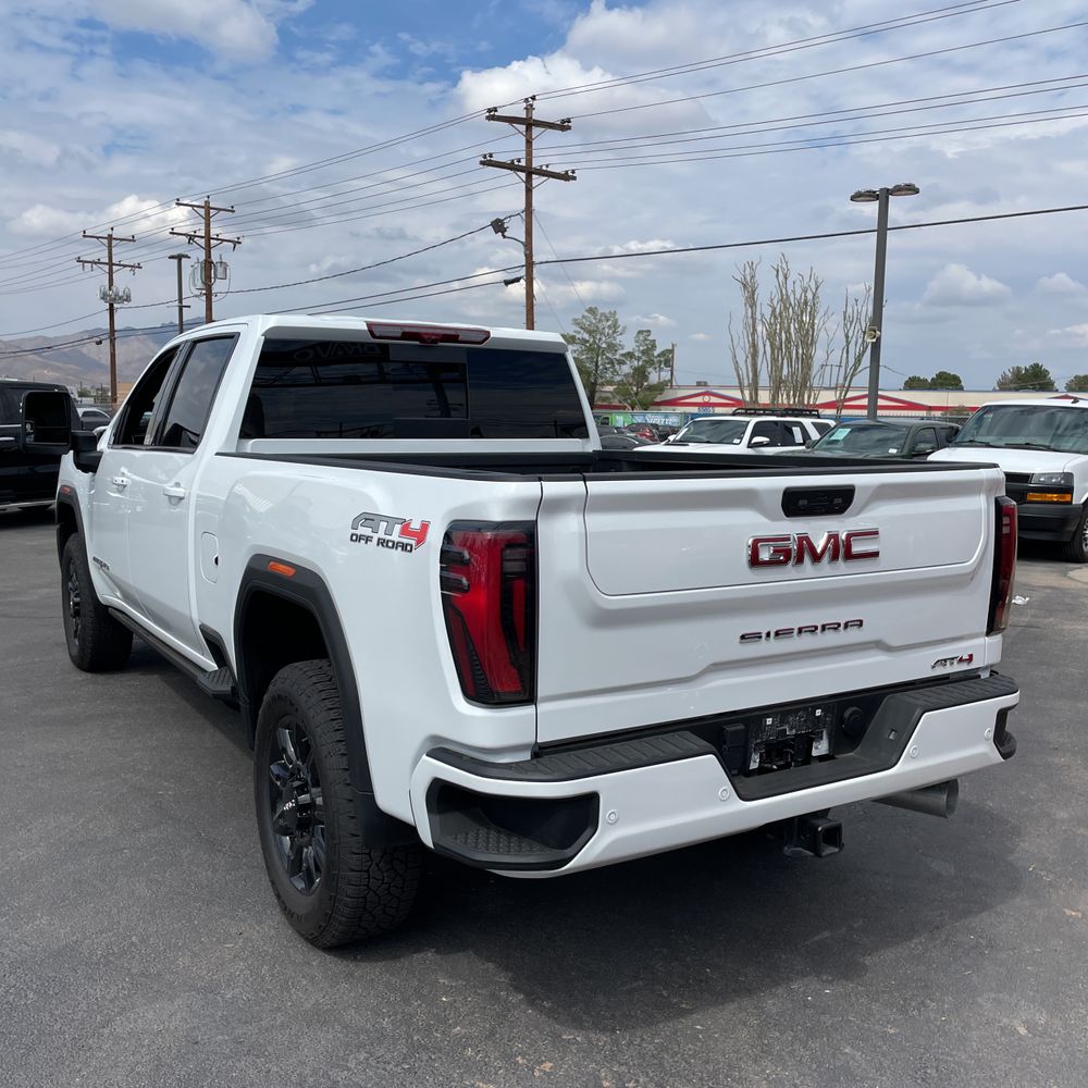 2024 GMC Sierra 2500HD AT4