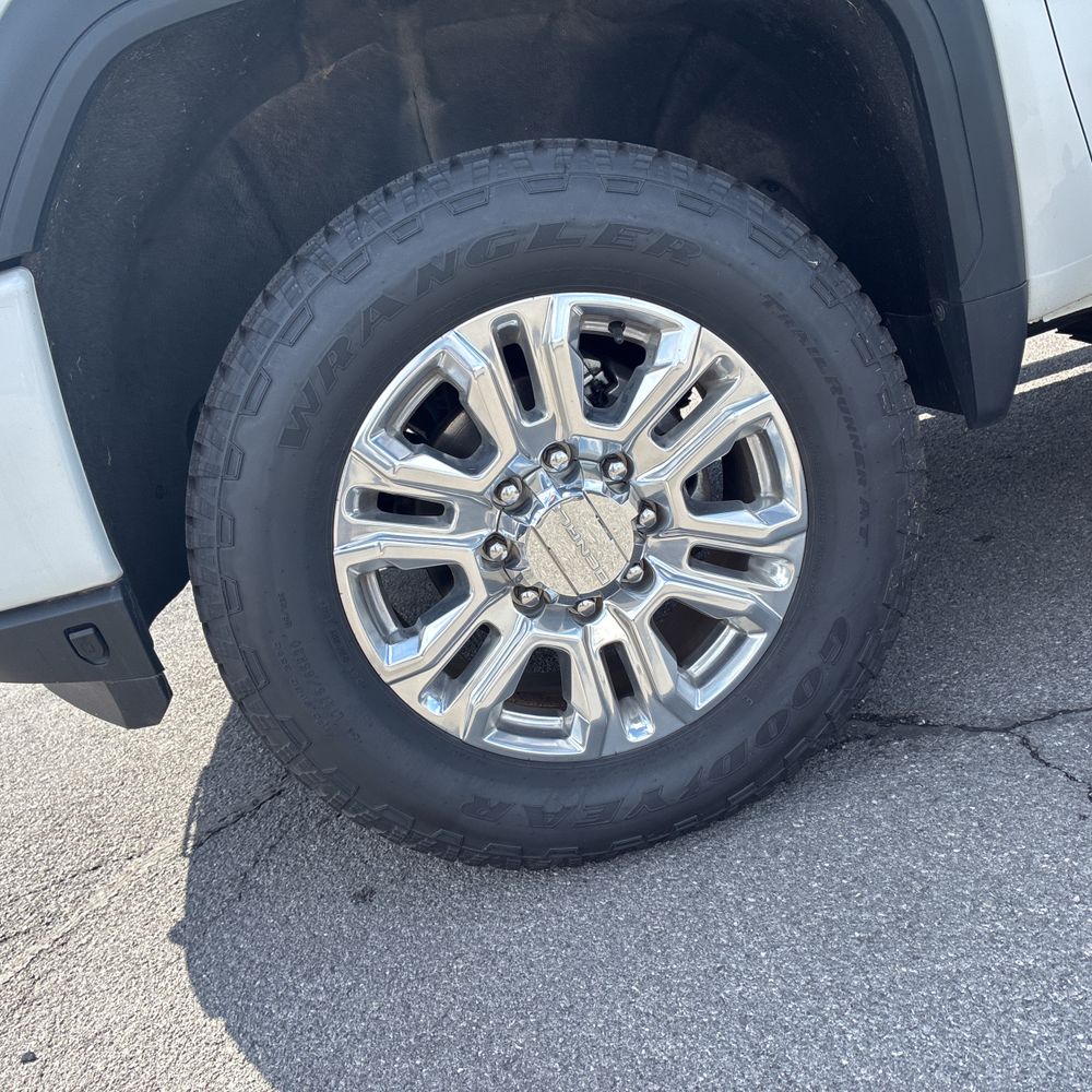 2023 GMC Sierra 2500HD Denali