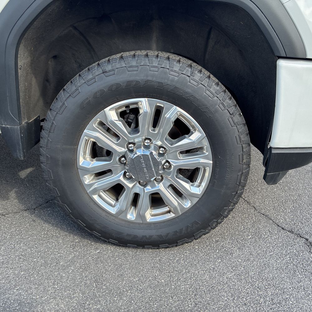 2023 GMC Sierra 2500HD Denali