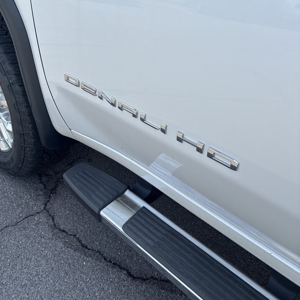 2023 GMC Sierra 2500HD Denali