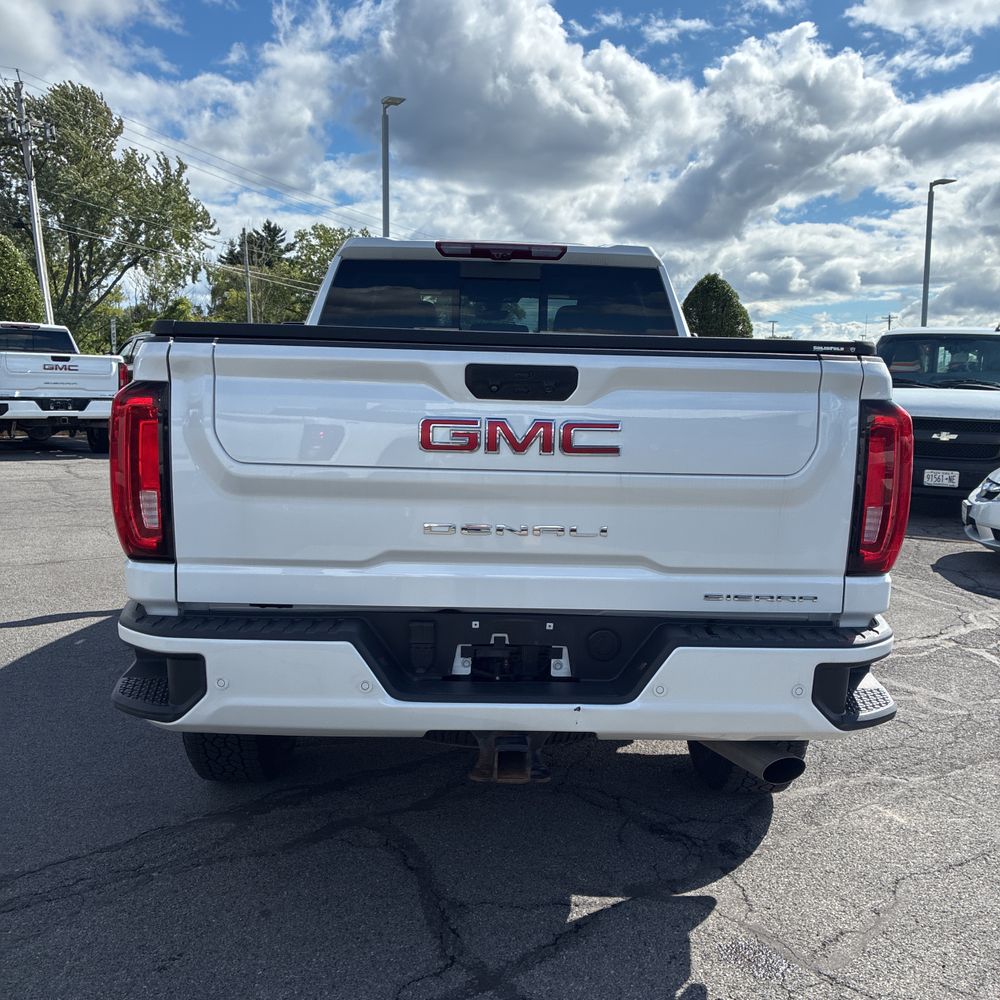 2023 GMC Sierra 2500HD Denali