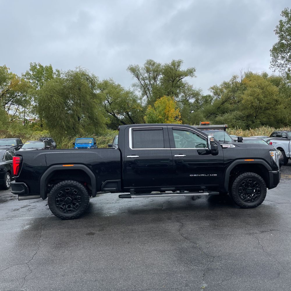 2024 GMC Sierra 2500HD Denali