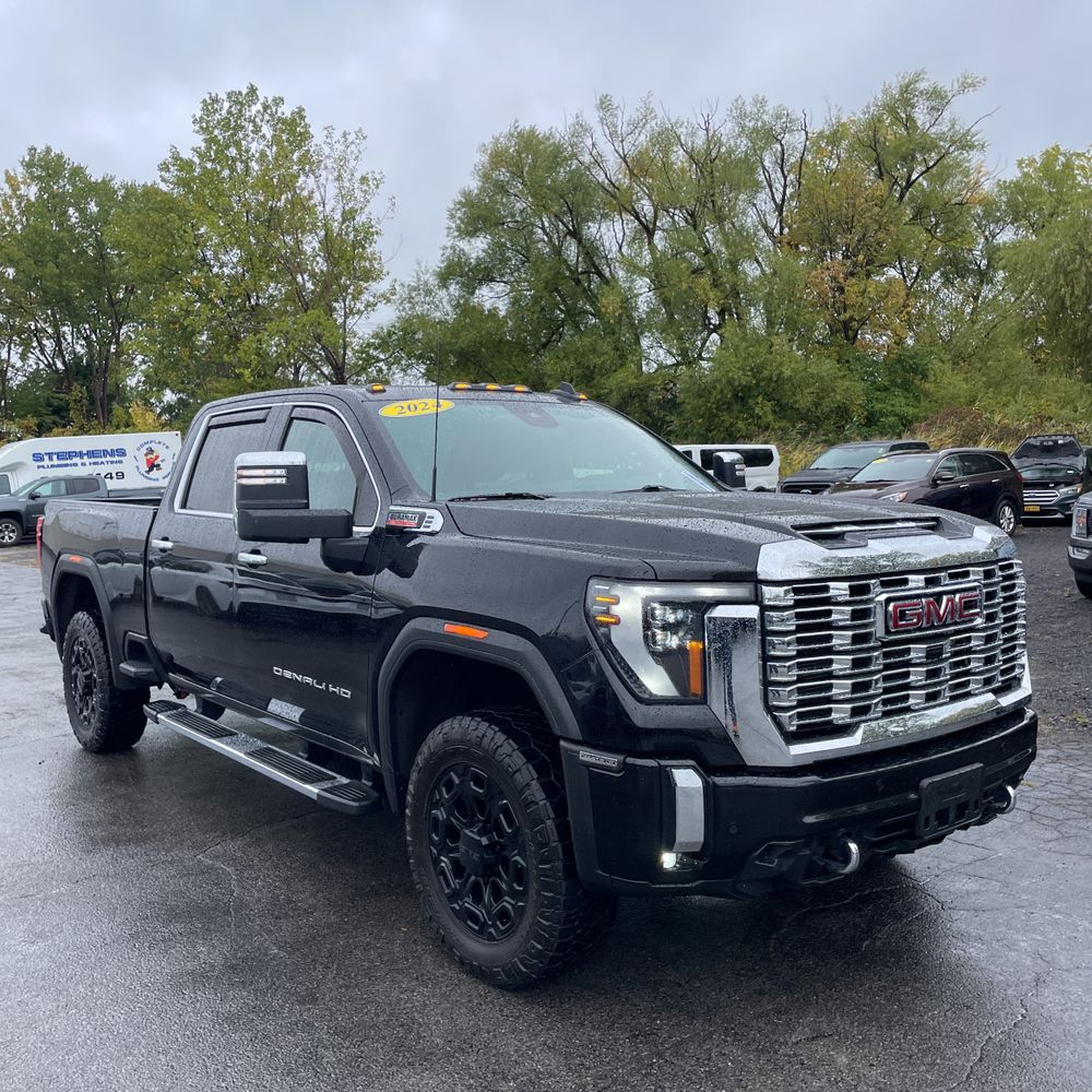 2024 GMC Sierra 2500HD Denali