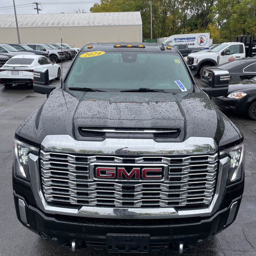 2024 GMC Sierra 2500HD Denali