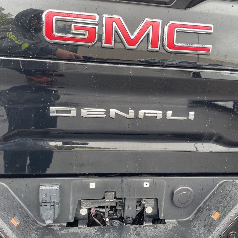 2024 GMC Sierra 2500HD Denali