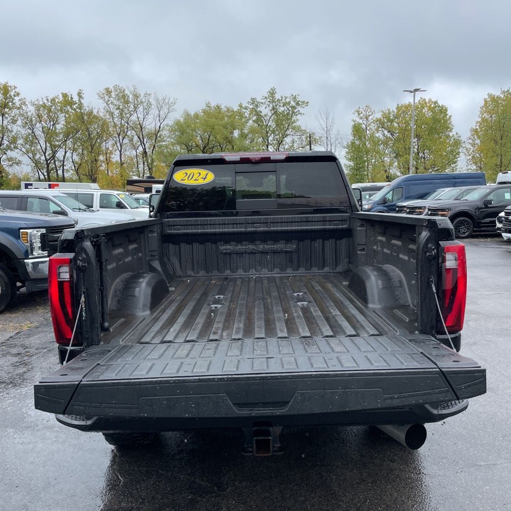 2024 GMC Sierra 2500HD Denali