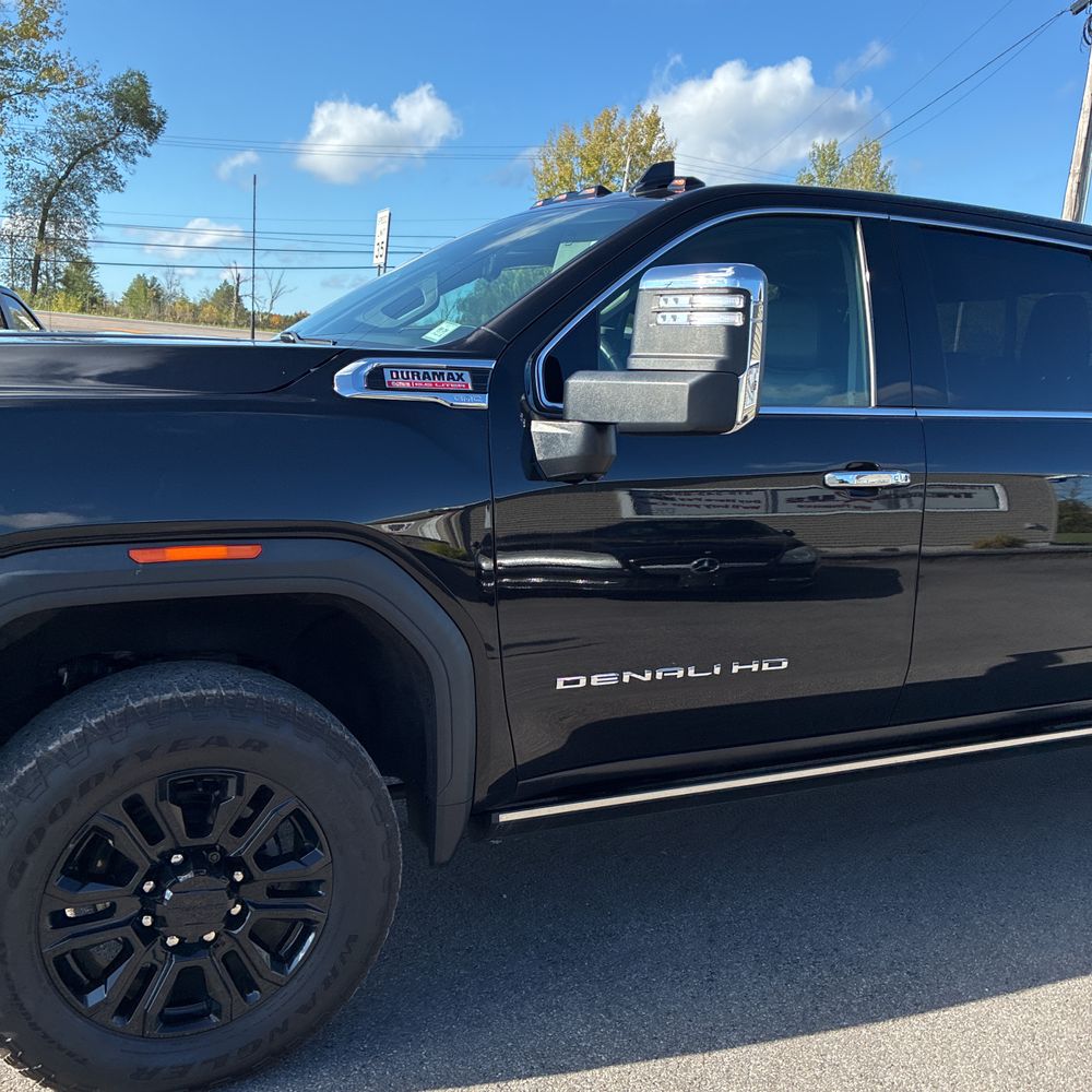 2023 GMC Sierra 2500HD Denali