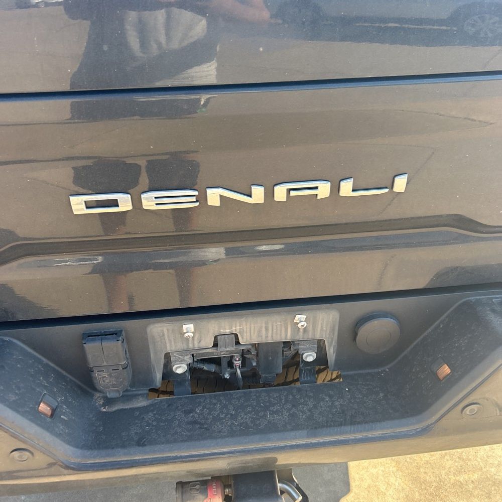 2023 GMC Sierra 2500HD Denali